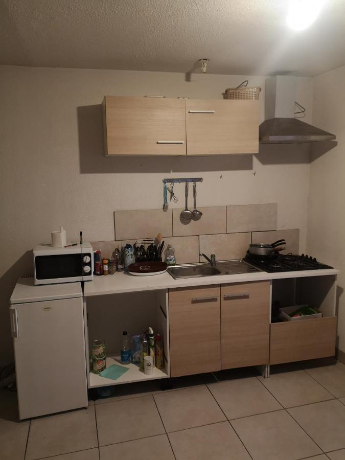 F1 1Er Etage 3 Personnes Apartman Aubenas Kültér fotó
